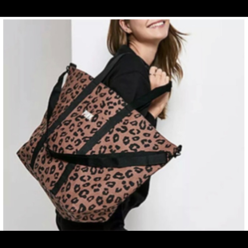 Nwt Huge Victoria's Secret leopard  bag